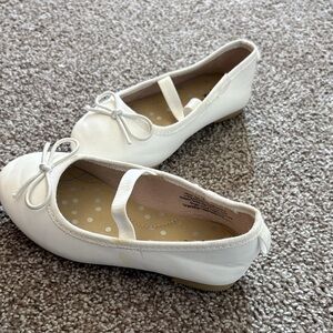 Elegant White Ballet Flats